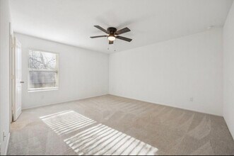 329 Riverwood Village Ln in Sealy, TX - Building Photo - Building Photo