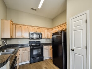 2199 Purple Leaf Ln in Cordova, TN - Building Photo - Building Photo