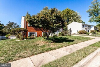 13714 Gran Deur Dr in Woodbridge, VA - Building Photo - Building Photo