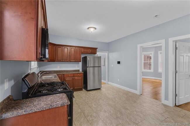 74 Shelton Ave in New Haven, CT - Building Photo - Building Photo