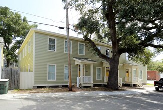 Cortlandt Village in Savannah, GA - Building Photo - Building Photo