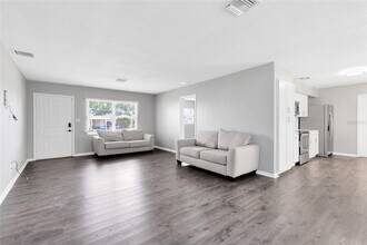 4006 Kasper Dr in Orlando, FL - Building Photo - Building Photo