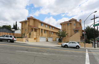 4102 Rosemont Ave Apartments