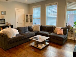 2658 W Homer St in Chicago, IL - Building Photo - Building Photo