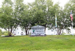 Middlecrest Crossing 55+ Senior Apartments in Middletown, NY - Foto de edificio - Building Photo