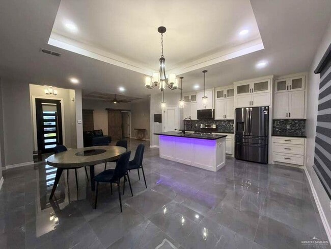 17 S Elevation Dr in Edinburg, TX - Building Photo - Building Photo