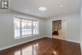52 Cherrystone Dr in Toronto, ON - Building Photo - Building Photo