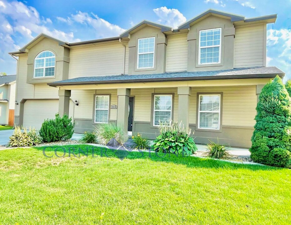 1919 E Lost River Ave in Nampa, ID - Building Photo