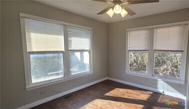 119 Thurman Rd in San Marcos, TX - Building Photo - Building Photo