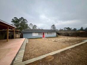 2104 Rossway Dr in Vidalia, GA - Building Photo - Building Photo