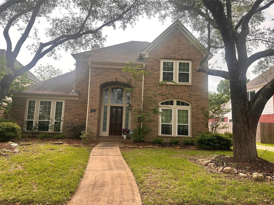 1627 Morning Park Dr in Katy, TX - Foto de edificio
