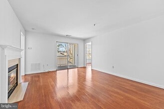 11804 Eton Manor Dr in Germantown, MD - Building Photo - Building Photo