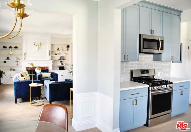 property at 135 N Harper Ave