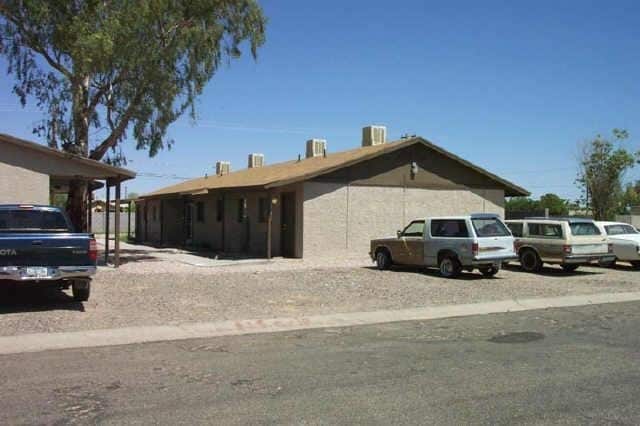 BRING ALL OFfERS - SELLER MOTIVATED in Casa Grande, AZ - Foto de edificio - Building Photo