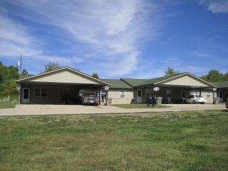 1942 Hudspeth Rd in Marion, IL - Building Photo