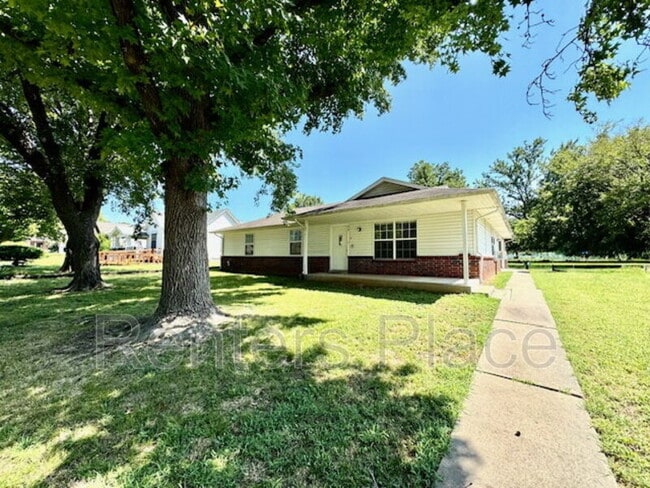 419 W College St in Broken Arrow, OK - Building Photo - Building Photo