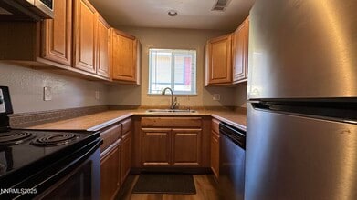 3132 Bristle Branch Dr in Sparks, NV - Building Photo - Building Photo