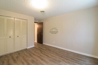 1803 Peachtree Ln in Richland, WA - Foto de edificio - Building Photo