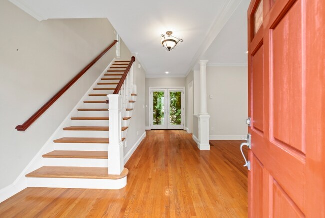 15 Edgemoor Cir in Wellesley, MA - Building Photo - Building Photo