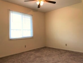 2017 NW Hickory Ln in Ankeny, IA - Foto de edificio - Building Photo