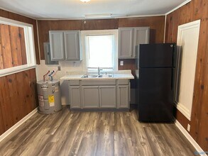 4003 Penny St SW in Huntsville, AL - Building Photo - Building Photo