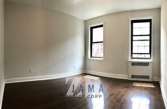 245 Hawthorne St in Brooklyn, NY - Building Photo - Floor Plan