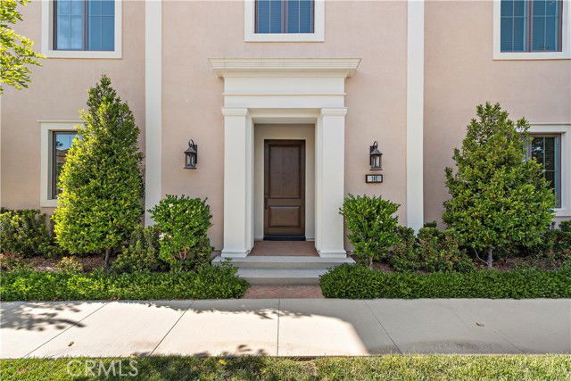 property at 141 Linda Vis