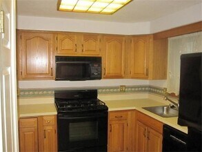 43-43 Merrymount Rd in Quincy, MA - Building Photo - Building Photo