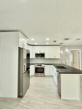 409 Evergreen Dr in Oldsmar, FL - Building Photo - Building Photo