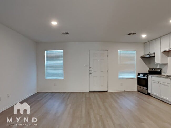 14731 Southton Basin in San Antonio, TX - Foto de edificio - Building Photo