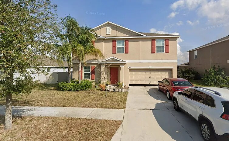 108 Cascade Bend Dr in Ruskin, FL - Building Photo