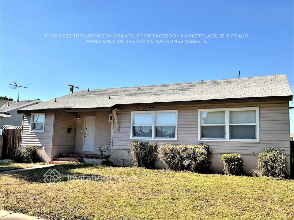 19847 Covello St in Los Angeles, CA - Building Photo