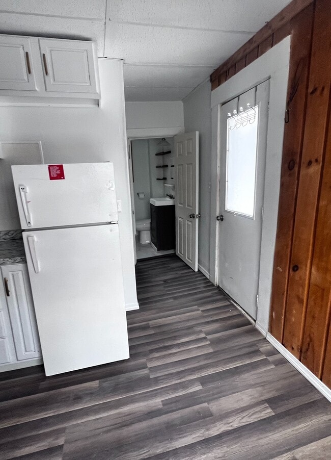 12 Railroad St in Essex Junction, VT - Building Photo - Building Photo