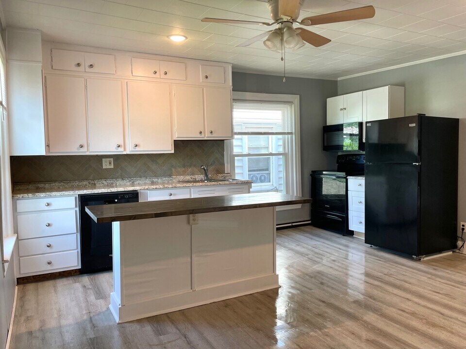 520 Main St, Unit #2 in Denver, PA - Building Photo