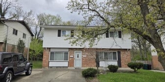 5589 Goldenrod Dr in Cincinnati, OH - Building Photo