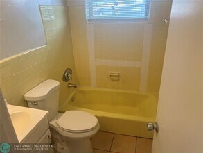 7553 Farragut St in Hollywood, FL - Building Photo - Building Photo