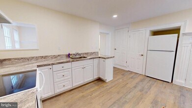 824 Kintner Rd in Kintnersville, PA - Building Photo - Building Photo