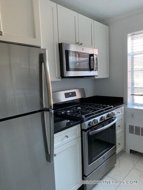 86 St Paul St in Brookline, MA - Building Photo - Building Photo