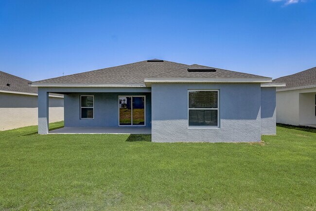 The Groves at Lake Ella in Lady Lake, FL - Foto de edificio - Building Photo