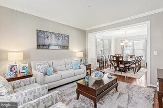 13773 Night Sky Dr in Silver Spring, MD - Building Photo - Building Photo