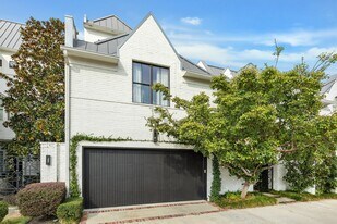 3240 Bammel Ln in Houston, TX - Building Photo