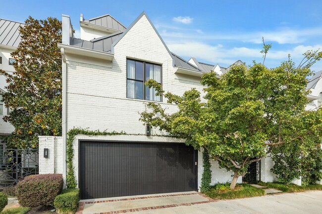 property at 3240 Bammel Ln