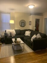 287 W 5th St, Unit 1 in Boston, MA - Building Photo