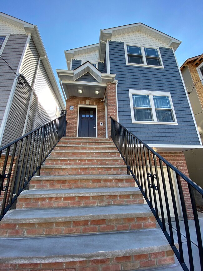 944 Flora St Rentals in Elizabeth, NJ