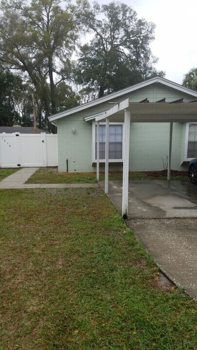 1419 E 1st Ave in Mount Dora, FL - Building Photo