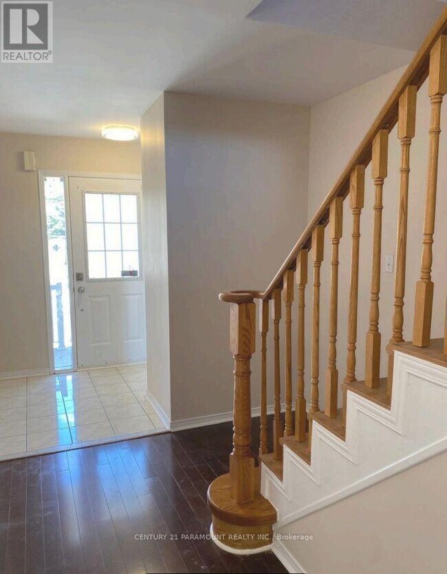 23 Sunnybrook Crescent in Brampton, ON - Building Photo - Building Photo