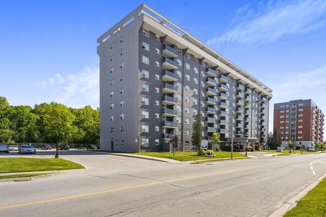 Doral Towers in Welland, ON - Building Photo - Building Photo