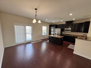 5645 Freewill Ln in Virginia Beach, VA - Building Photo - Building Photo