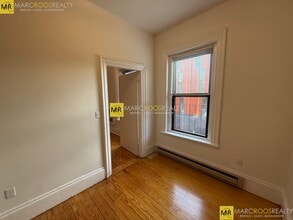 670 Tremont St, Unit 2R in Boston, MA - Foto de edificio - Building Photo