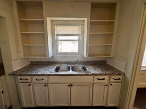 700 N Lamar St in Wichita Falls, TX - Building Photo - Building Photo